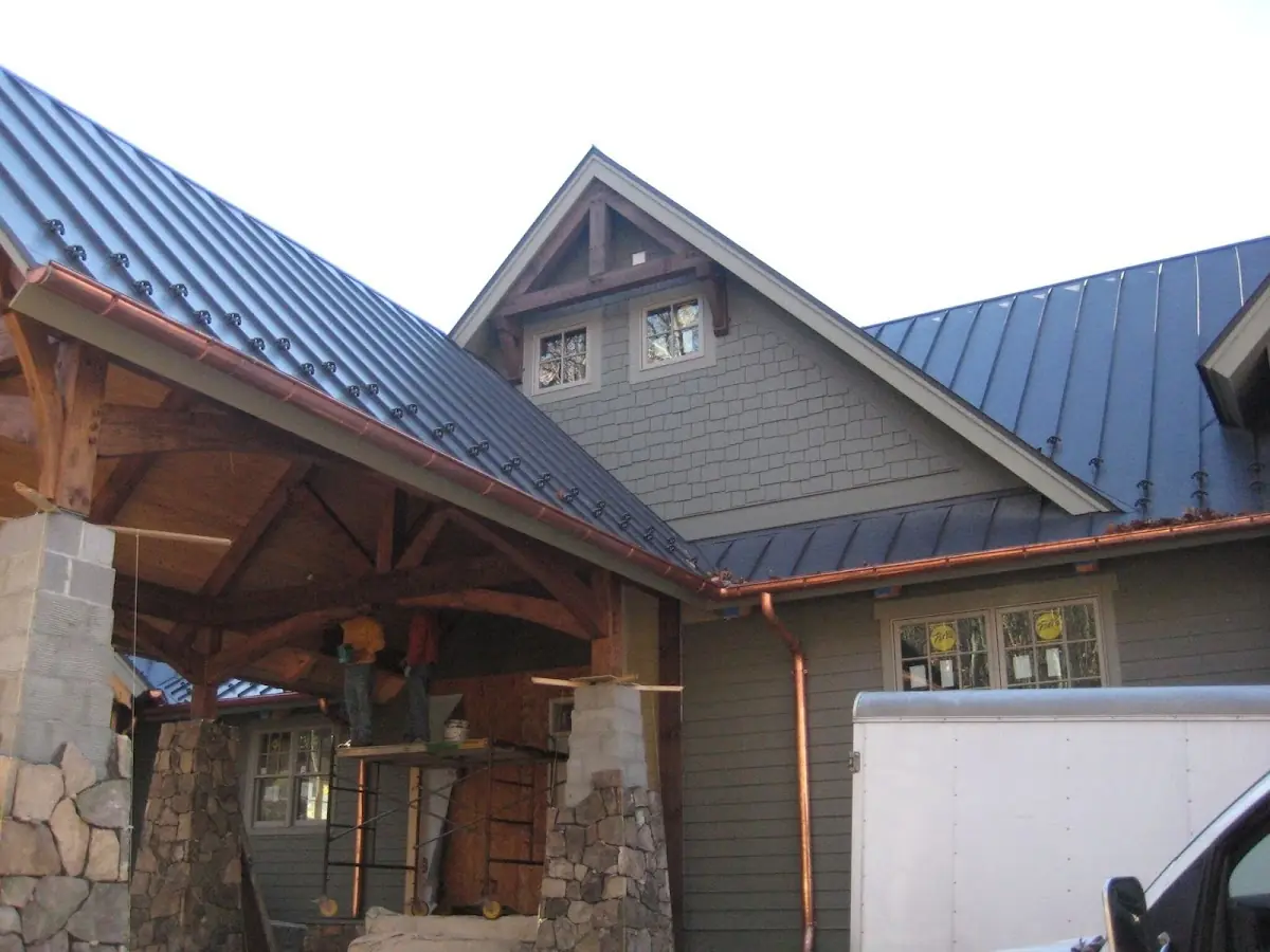 Craftsman Roofing team delivering quality roofing work in Indiantown